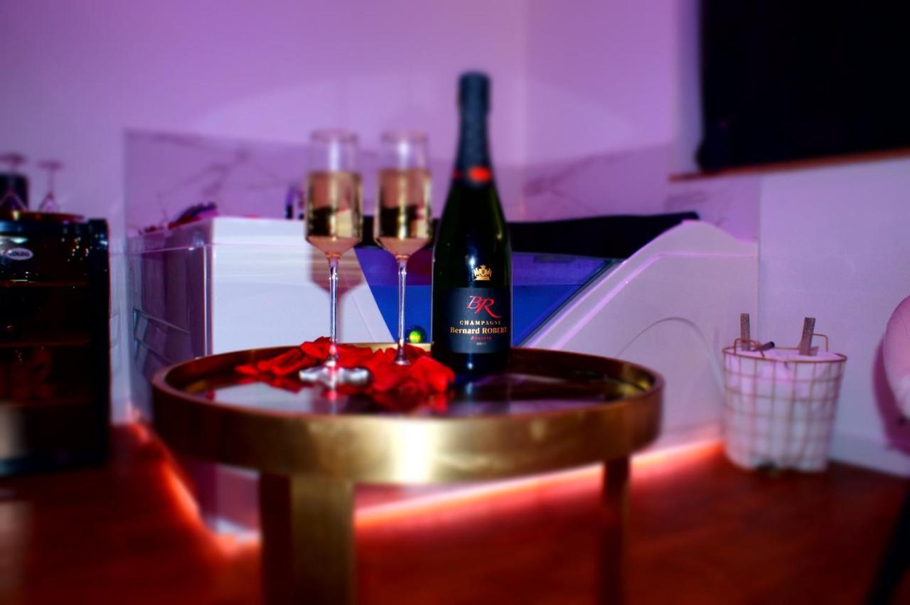 Le Venus - Appartement Spa Privatif Balneo Sauna Dijon Bagian luar foto